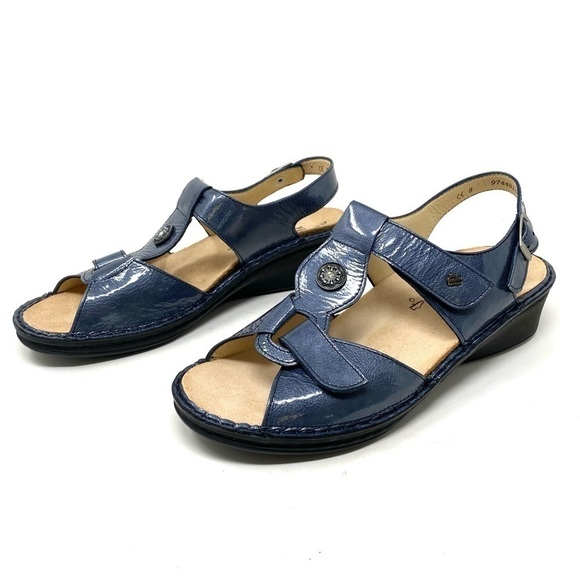Finn Comfort Adana Dark Blue Patent Leather Sandals - Picture 2 of 8
